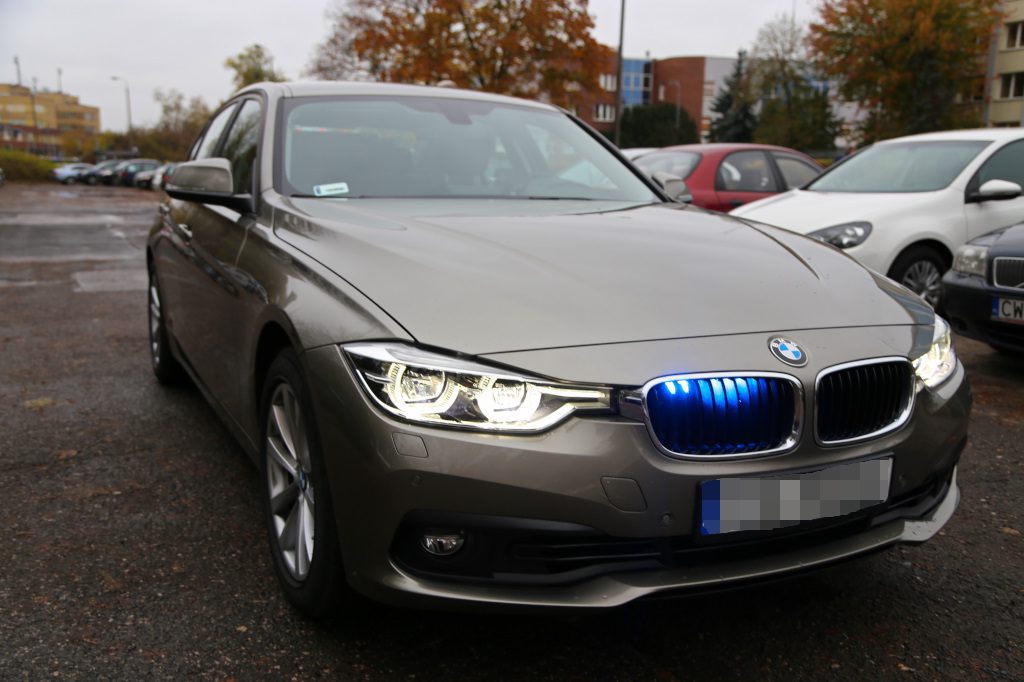 BMW serii 330i xDrive na wyposażeniu policyjnej grupy SPEED